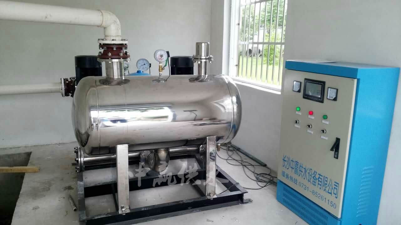 無負(fù)壓無吸程供水設(shè)備安裝調(diào)試完畢,正常運行 無負(fù)壓無吸程供水設(shè)備安裝調(diào)試完畢,正常運行